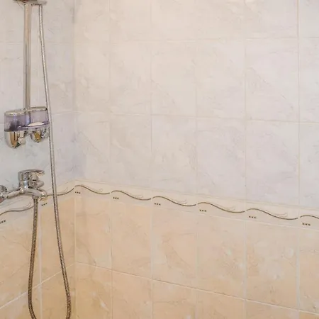 Three-bedroom Holiday In