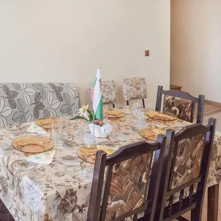 Three-bedroom Holiday In * Šabla